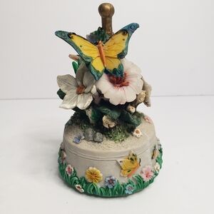 Blossom Bucket with butterflies 165